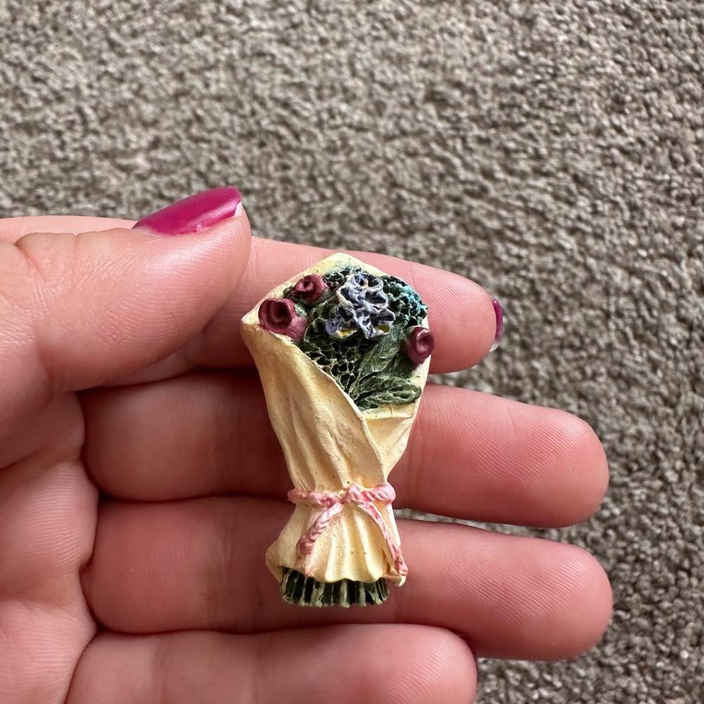Floral Bouquet Pin